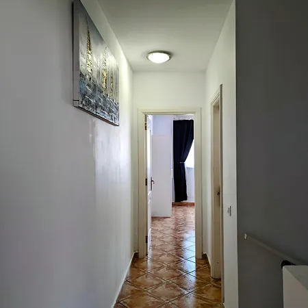 Comfortable 2-bedroom Duplex In Playa Paraiso With Ocean View, Balcony, And Shared Pool 아데제