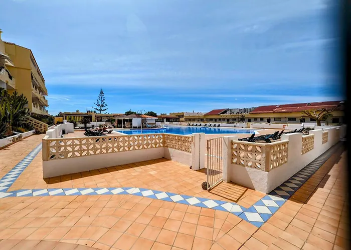 Comfortable 2-bedroom Duplex In Playa Paraiso With Ocean View, Balcony, And Shared Pool Costa Adeje (Tenerife)
