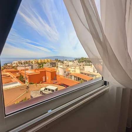 Comfortable 2-bedroom Duplex In Playa Paraiso With Ocean View, Balcony, And Shared Pool *