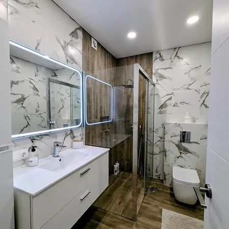 公寓 Comfortable 2-bedroom Duplex In Playa Paraiso With Ocean View, Balcony, And Shared Pool 阿德耶